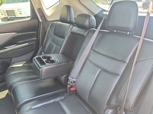 Used 2019 Nissan Murano SL w/ SL Technology Package FWD image 42