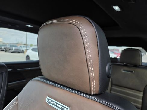 New 2026 GMC Acadia Denali Ultimate FWD image 21