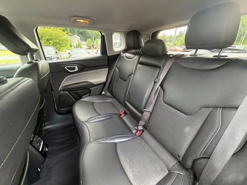 Used 2022 Jeep Compass Latitude AWD/4WD image 59
