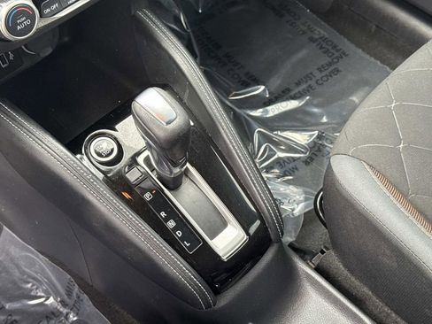 Certified 2020 Nissan Kicks SR image 25