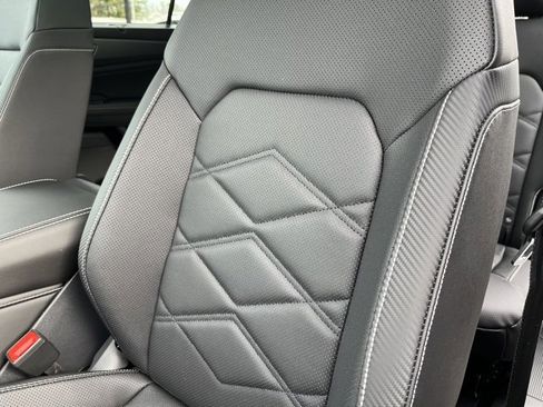New 2026 Volkswagen Atlas Cross Sport SE image 25
