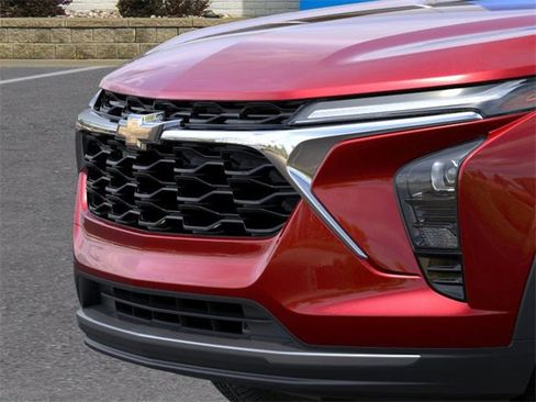 New 2026 Chevrolet Trax LT w/ Driver Confidence Package image 13