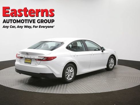 Used 2025 Toyota Camry LE FWD image 41