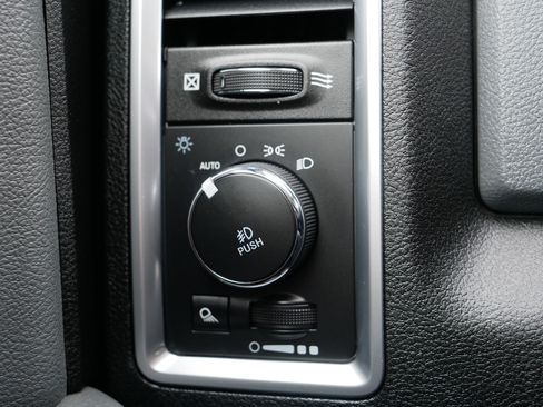 Used 2020 RAM 1500 Classic Warlock w/ Electronics Group image 18