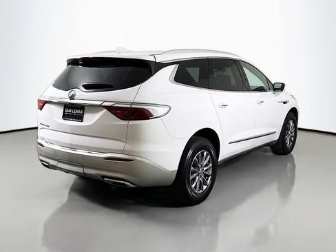 Used 2023 Buick Enclave Essence FWD image 7