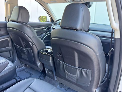 Used 2025 Kia Telluride EX w/ EX Captain's Chair Package AWD/4WD image 35