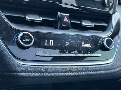 Used 2020 Toyota Corolla SE FWD image 18