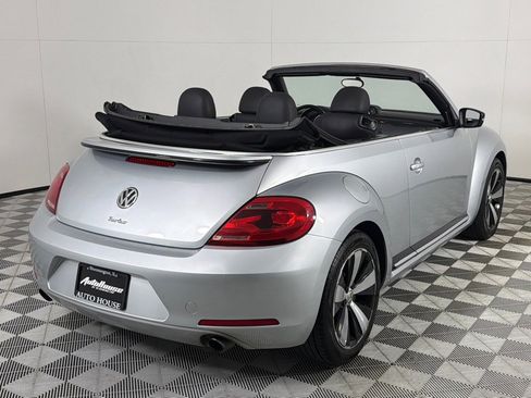 Used 2013 Volkswagen Beetle 2.0T image 5