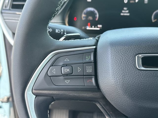 New 2026 Jeep Grand Cherokee Limited w/ Luxury Tech Group II RWD image 25