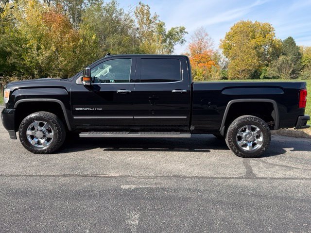Used 2016 GMC Sierra 3500 Denali w/ Duramax Plus Package AWD/4WD image 7