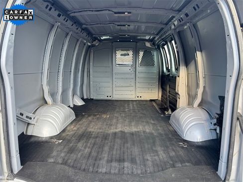 Used 2022 Chevrolet Express 2500 Work Van image 13