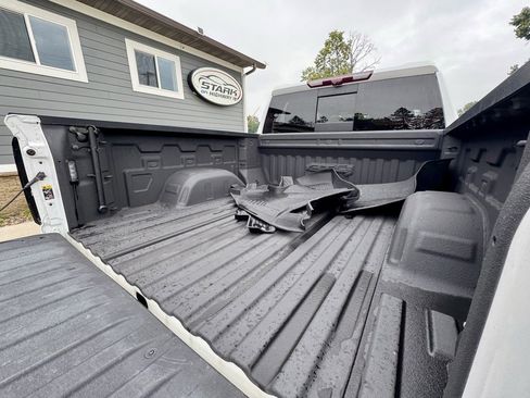 Used 2020 GMC Sierra 1500 AT4 w/ AT4 Premium Package image 14