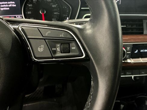 Used 2023 Audi A4 2.0T Premium w/ Convenience Package image 21