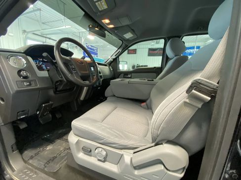 Used 2014 Ford F150 XLT w/ XLT Chrome Package AWD/4WD image 9