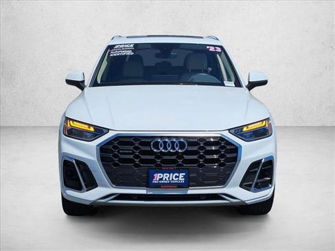 Used 2023 Audi Q5 2.0T Premium w/ Convenience Package AWD/4WD image 2