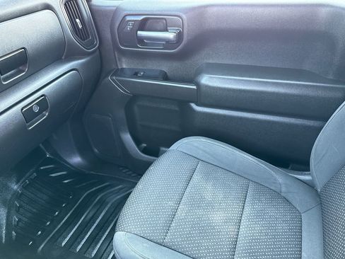 Used 2019 GMC Sierra 1500 4x4 Regular Cab w/ Convenience Package image 13