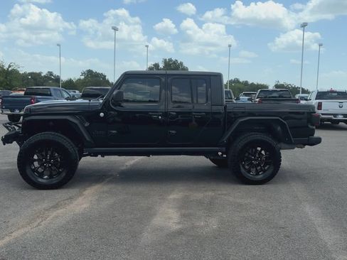 Used 2021 Jeep Gladiator Sport AWD/4WD image 5