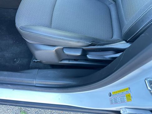 Used 2025 Buick Encore GX Preferred image 23