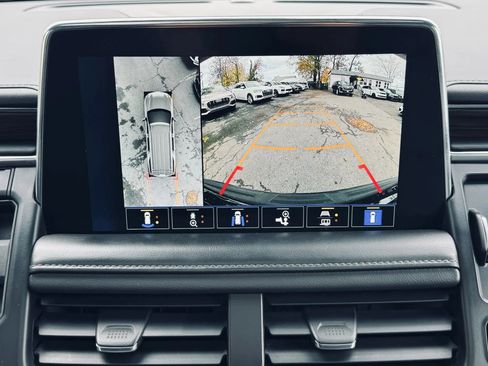 Used 2022 Chevrolet Suburban Z71 w/ Z71 Off-Road Package image 27