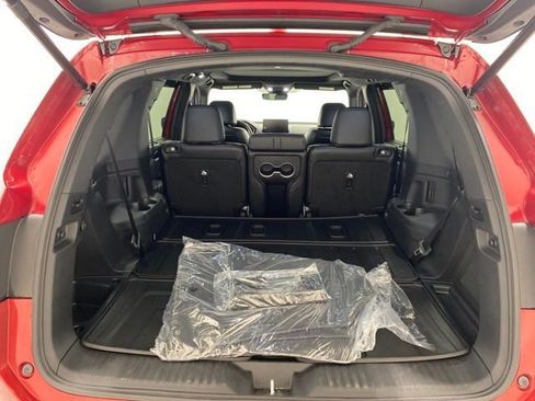 Used 2025 Honda Pilot Black Edition image 38