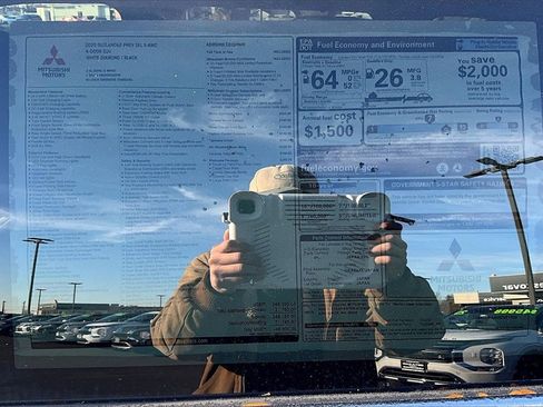 New 2025 Mitsubishi Outlander SEL image 14