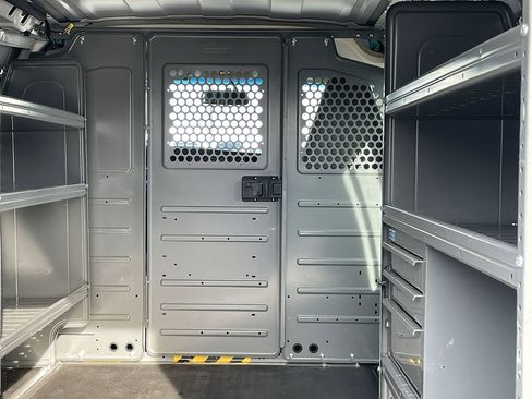 Used 2021 Chevrolet Express 2500 w/ Driver Convenience Package image 15