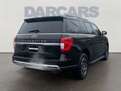 Used 2024 Ford Expedition XLT image 7