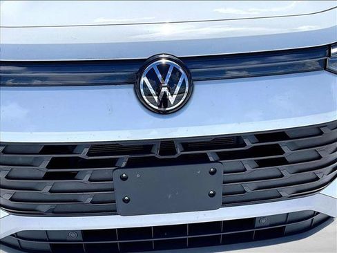 Used 2025 Volkswagen Tiguan S AWD/4WD image 30