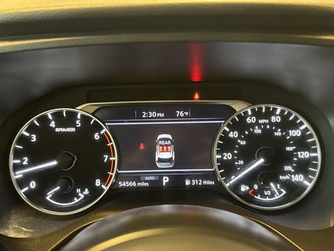 Used 2024 Nissan Rogue S image 15