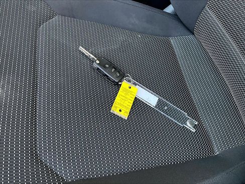 Used 2017 Volkswagen Passat 1.8T S image 15