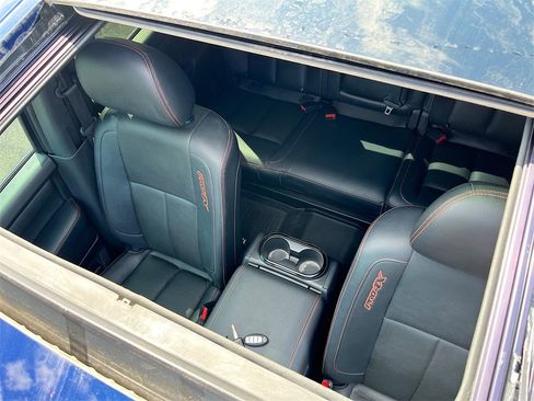 Used 2023 Nissan Titan PRO-4X w/ Pro-4x Convenience Package image 23