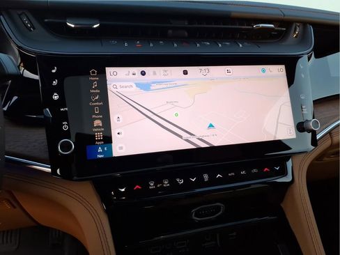 New 2026 Jeep Grand Cherokee L Summit AWD/4WD image 22