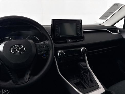 Certified 2022 Toyota RAV4 XLE image 29