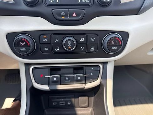 Used 2022 GMC Terrain Denali AWD/4WD image 21
