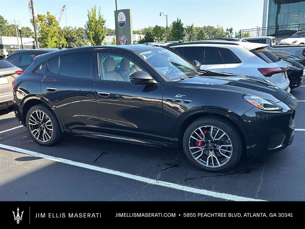 Used 2023 Maserati Grecale Modena AWD/4WD image 1