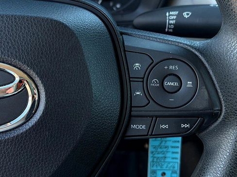 Used 2023 Toyota Corolla LE image 16