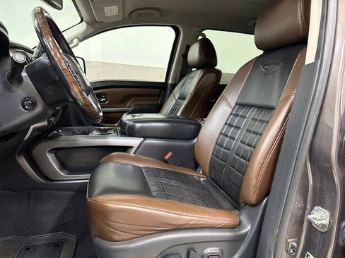 Used 2018 Nissan Titan Platinum Reserve w/ Platinum Utility Package image 14