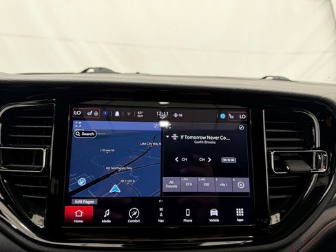 Used 2025 Dodge Durango GT AWD/4WD image 42