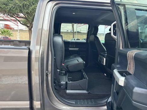 Used 2018 Ford F250 Lariat w/ Lariat Ultimate Package AWD/4WD image 56