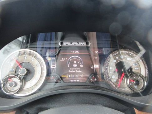 Used 2021 RAM 1500 Limited image 11