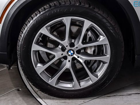 Used 2024 BMW X5 xDrive40i w/ Premium Package image 10