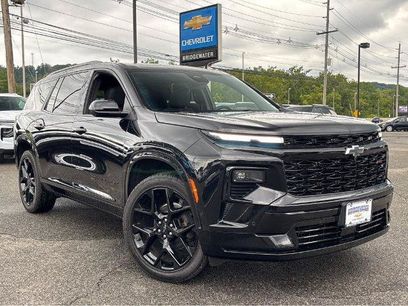 Used 2024 Chevrolet Traverse RS w/ LPO, Floor Liner Package