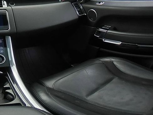 Used 2019 Land Rover Range Rover Sport SVR AWD/4WD image 25