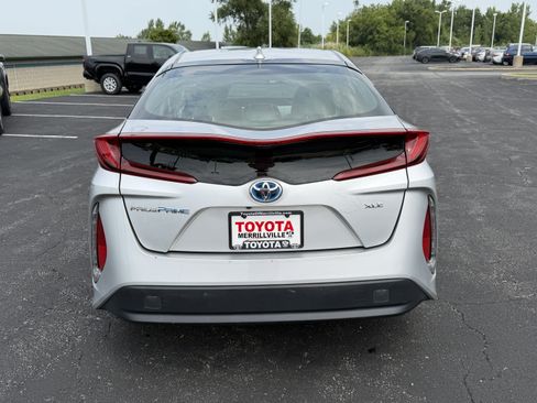 Used 2021 Toyota Prius Prime XLE FWD image 7