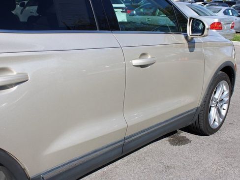 Used 2017 Lincoln MKC Reserve w/ Lincoln MKC Climate Package image 56