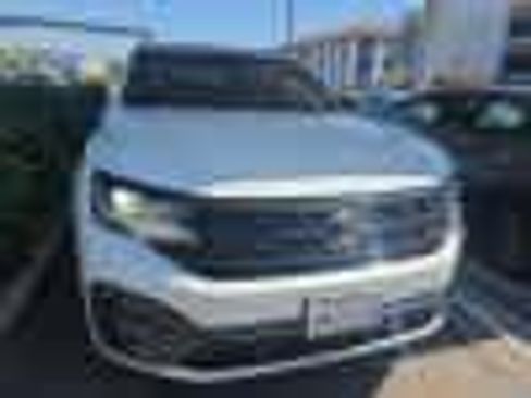 Used 2023 Volkswagen Atlas Cross Sport SEL R-Line AWD/4WD image 3