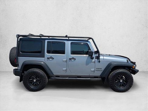 Used 2013 Jeep Wrangler Unlimited Sport AWD/4WD image 4