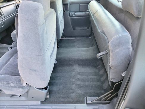 Used 2001 Chevrolet Silverado 1500 LS RWD image 10