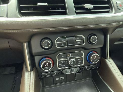 Used 2021 Chevrolet Tahoe Z71 w/ Rear Media and Nav Package AWD/4WD image 35
