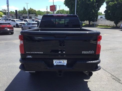 Used 2023 Chevrolet Silverado 2500 High Country w/ Z71 Off-Road Package image 5